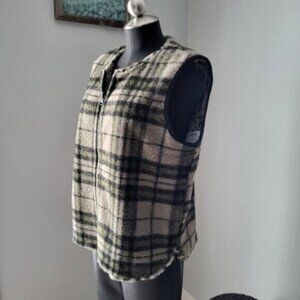 YEST Reversible  Plaid/Leopard Print Vest NWT Sz 6
